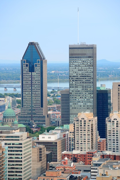 Montreal dag uitzicht vanaf Mont Royal met skyline van de stad