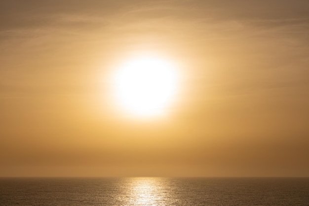 Gratis foto mooie foto van de zee, mooie gouden zon.