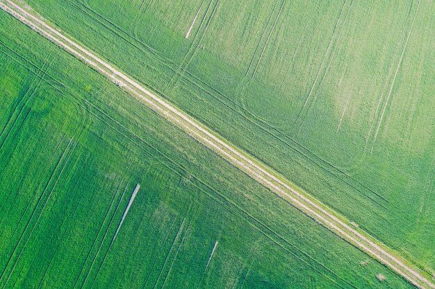 Mooie luchtfoto van een groene landbouwgebied