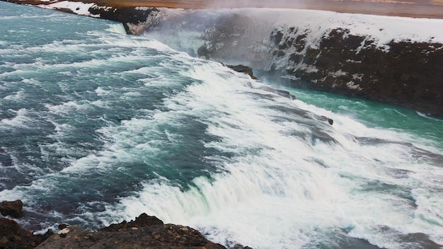 Gratis foto mooie waterstroom ijsland natuur