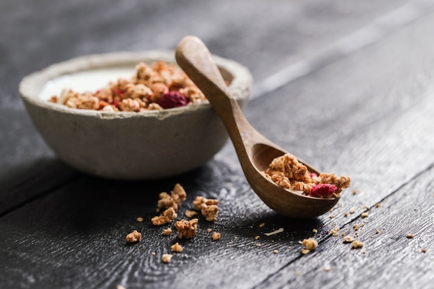 Muesli. Heerlijk ontbijt op tafel