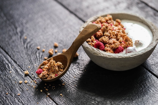 Muesli. Heerlijk ontbijt op tafel