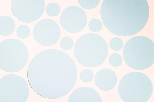 Naadloos patroon van blauwe cirkels op witte achtergrond