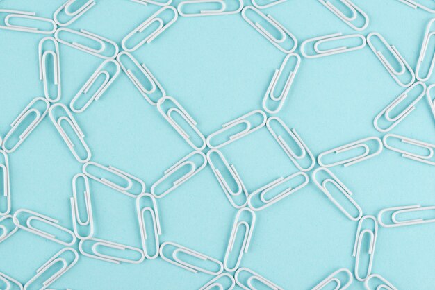 Netwerkconcept met paperclips bovenaanzicht