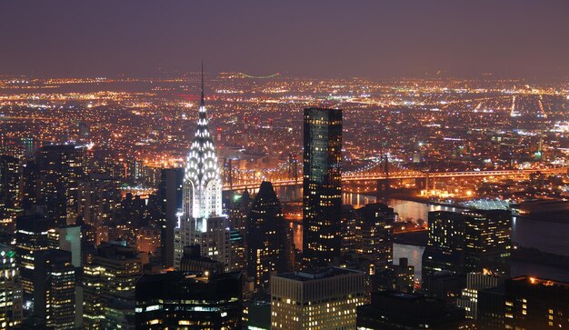 New York City Manhattan Chrysler-gebouw 's nachts