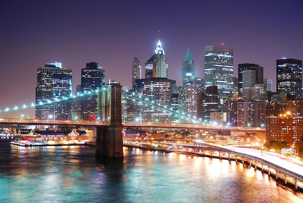 Gratis foto new york city manhattan en brooklyn bridge