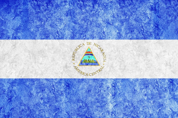 Nicaragua metalen vlag, getextureerde vlag, grunge vlag