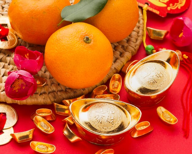 Nieuwjaar Chinese 2021 gelukskoekjes en sinaasappels
