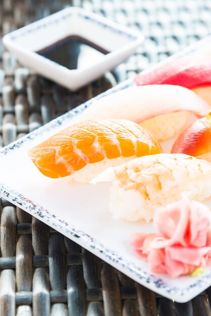 Nigiri sushi