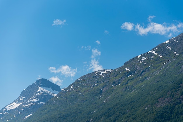 Olden Noorwegen 28 juni 2023 Berg