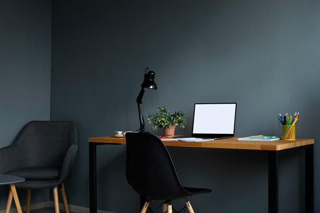 Online schoolapparatuur thuis