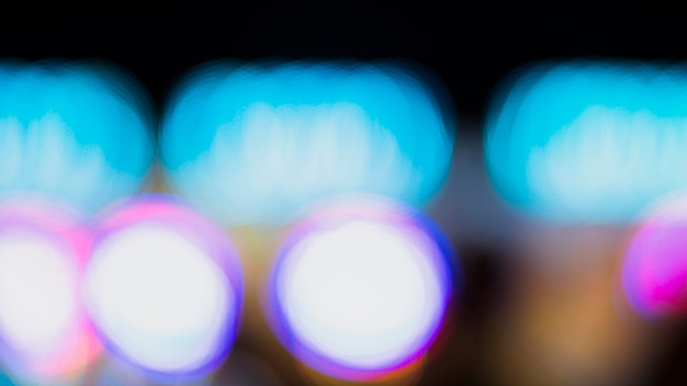 Onscherpe kleurrijke bokeh neonlichten