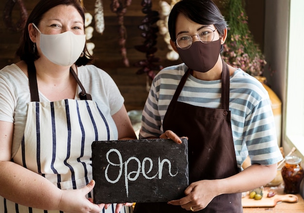 Open in de nieuwe normale coffeeshop, covid 19