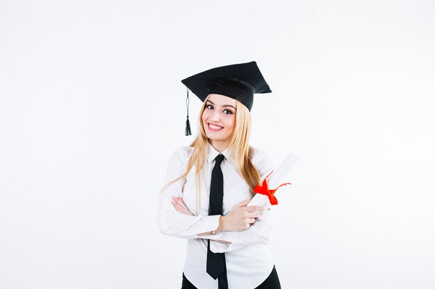 Opgewonden vrouw studeerde af aan de universiteit