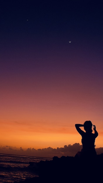 Gratis foto oranje zonsondergang en oceaan