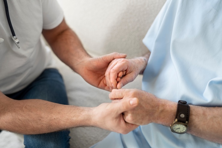 Gratis Foto oude patiënt die lijdt aan parkinson
