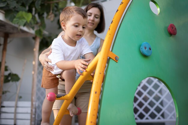 Ouders die quality time met hun kind doorbrengen