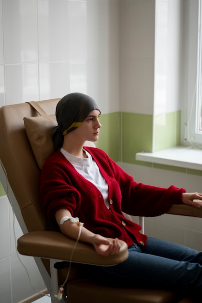 Gratis foto patiënt die chemotherapie krijgt