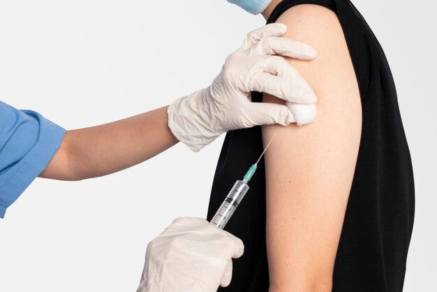 Patiënt met een vaccinatie close-up