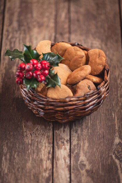 Peperkoekkoekjes in een mooi mandje