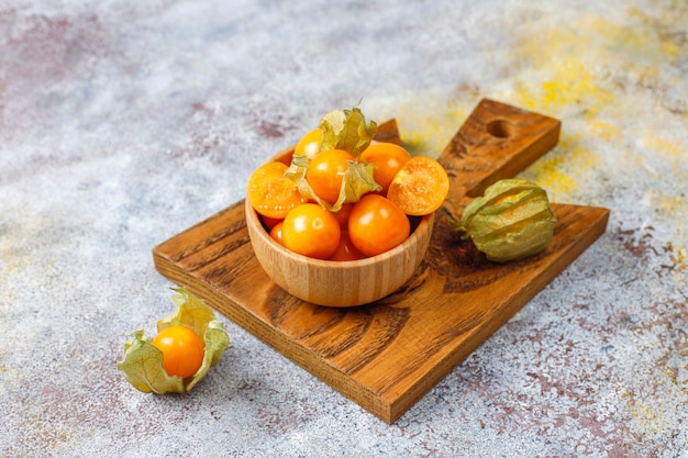 Gratis foto physalis peruviana of gouden bes.