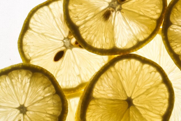 Plakjes citroenen