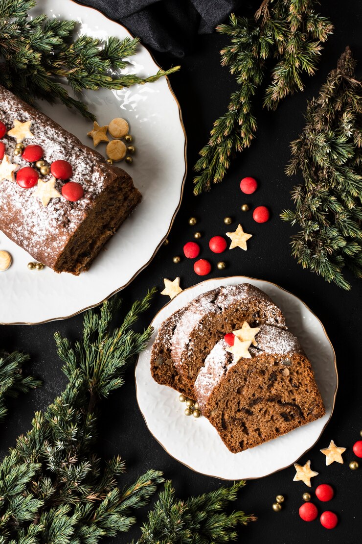 Gratis Foto plat lag heerlijke gesneden cake voor kerstfeest