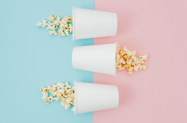 Plat lag popcorn samenstelling voor bioscoop concept