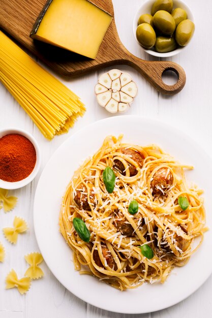 Plat lag samenstelling van Italiaans eten