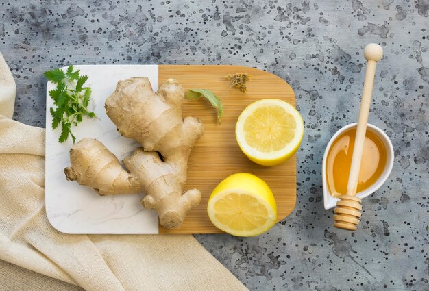 Plat leggen van geneeskrachtige specerijen en kruiden
