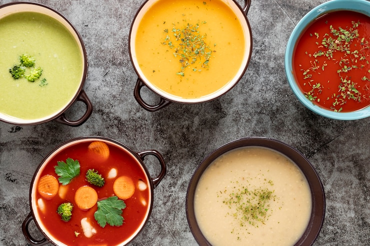 Gratis Foto plat zelfgemaakte soepen assortiment