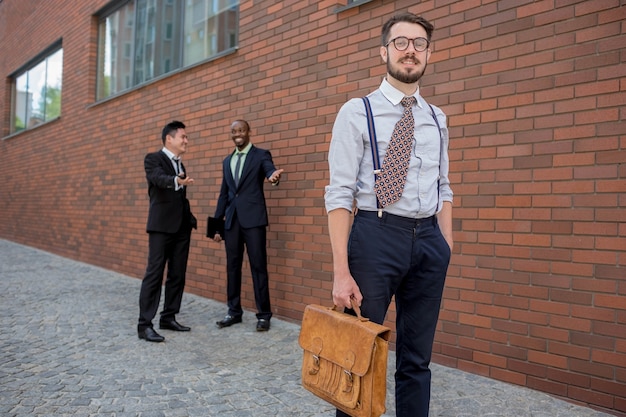 Gratis foto portret van een multi-etnische business team