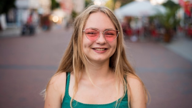 Gratis foto portret van mooie vrouw