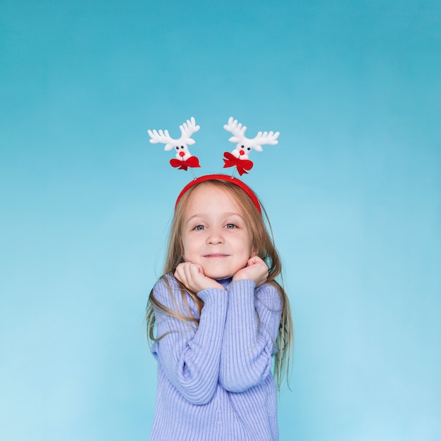 Portret van schattig blond meisje