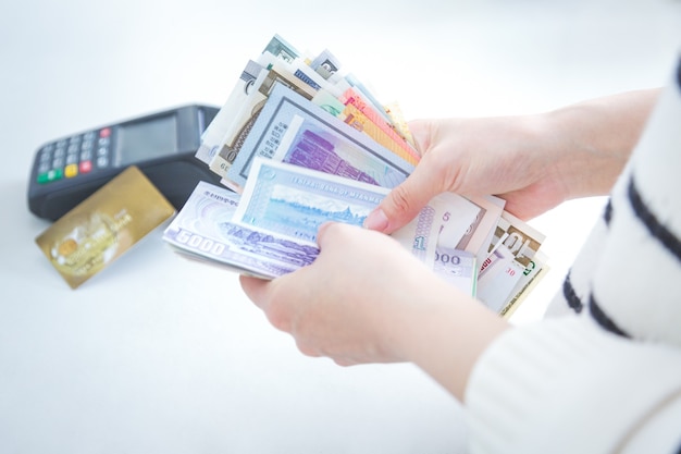 POS-creditcard afwikkeling in plaats van contant betaling