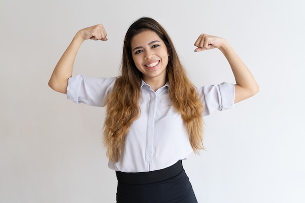 Positieve zekere feministische tonende sterkte