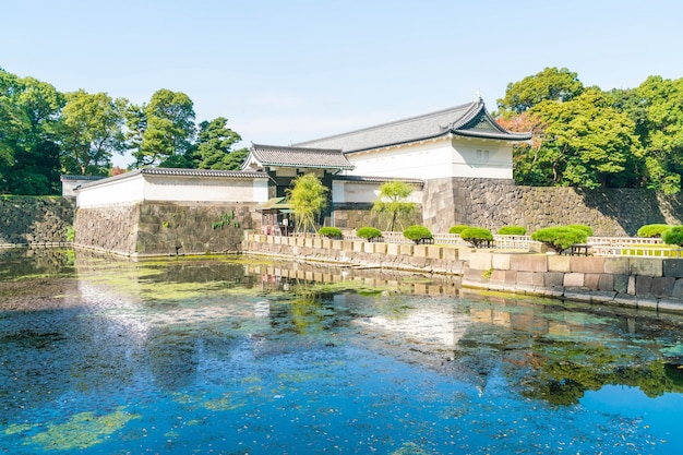 Gratis foto prachtig keizerlijk paleisgebouw in tokio