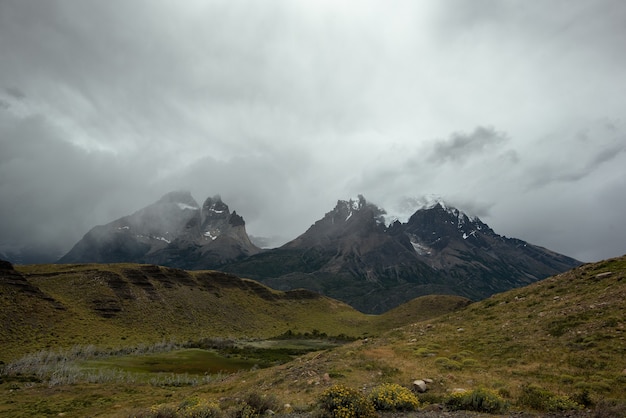 Prachtig shot van een landschap van Torres del Paine National Park in Chili