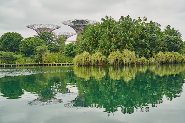 prachtige stedelijke singapore wolken complex