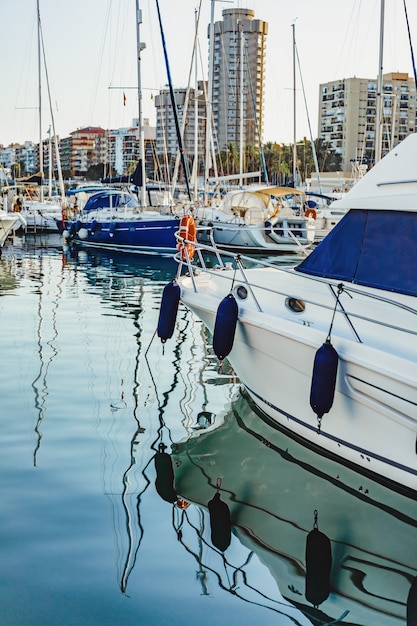 privéjachten in de haven