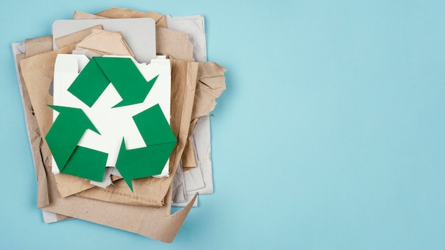 Gratis foto recycling concept plat leggen