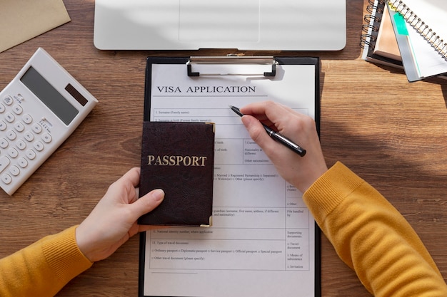 Gratis foto regeling voor platliggende visumaanvraag