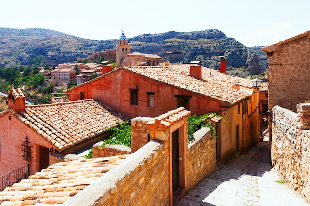 residentiële stenen huizen in Albarracin. Aragon