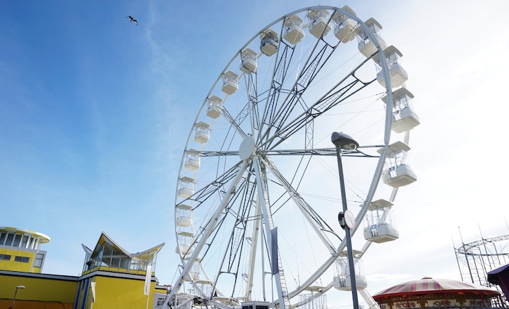 Gratis Foto reuzenrad in een pretpark