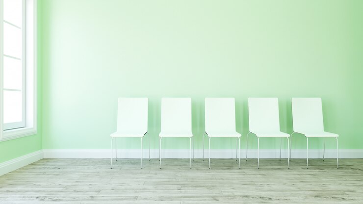 Gratis Foto rij van stoelen in lege ruimte