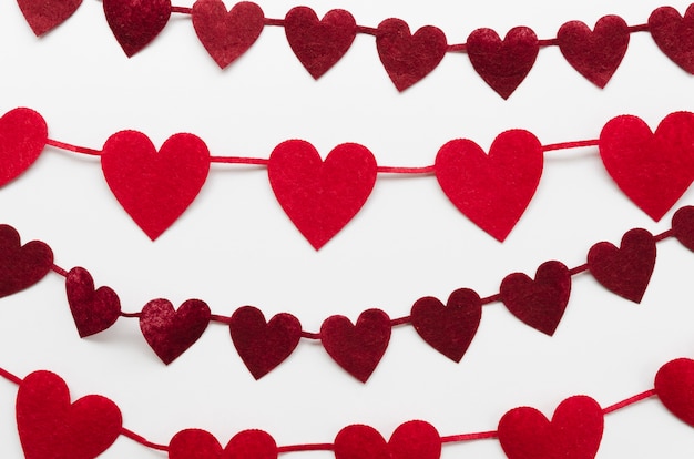 Rode en donkerrode hartvormendecoratie