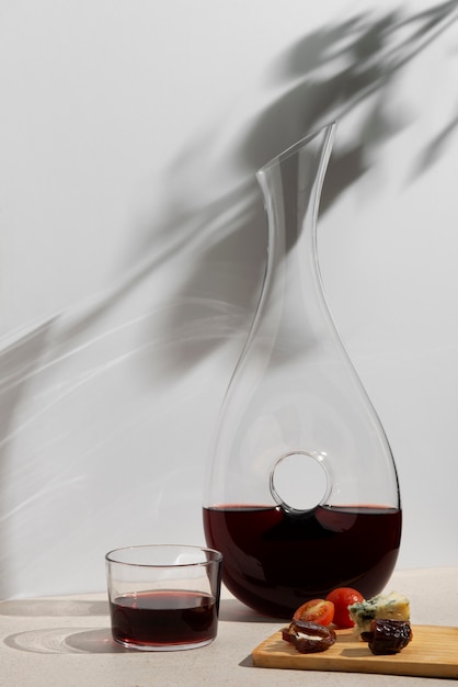 Rode wijn karaf en glas arrangement