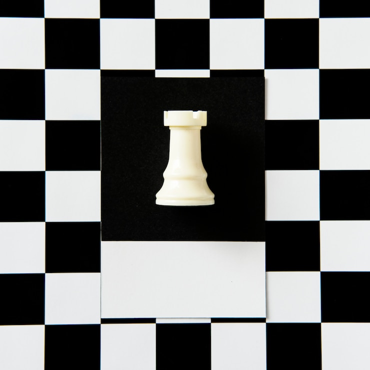 Gratis Foto roek schaakstuk op een patroon