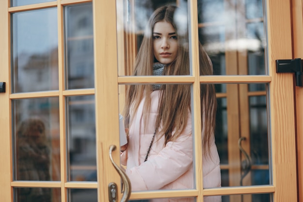 roze glimlach jeugd gezicht glamour