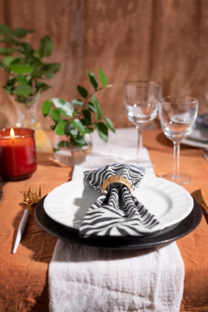 Safari feest tafel arrangement decoratie